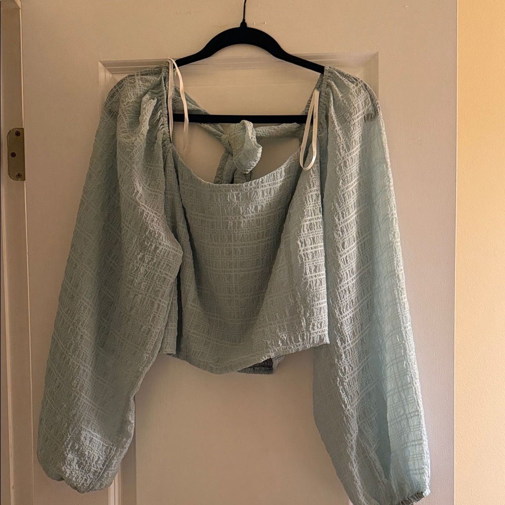 ARULA Light green/blue Textured crop top